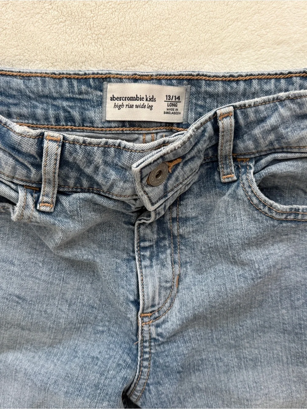 Abercrombie Kids High Rise Wide Leg Jeans 13/14 Long - Never Worn